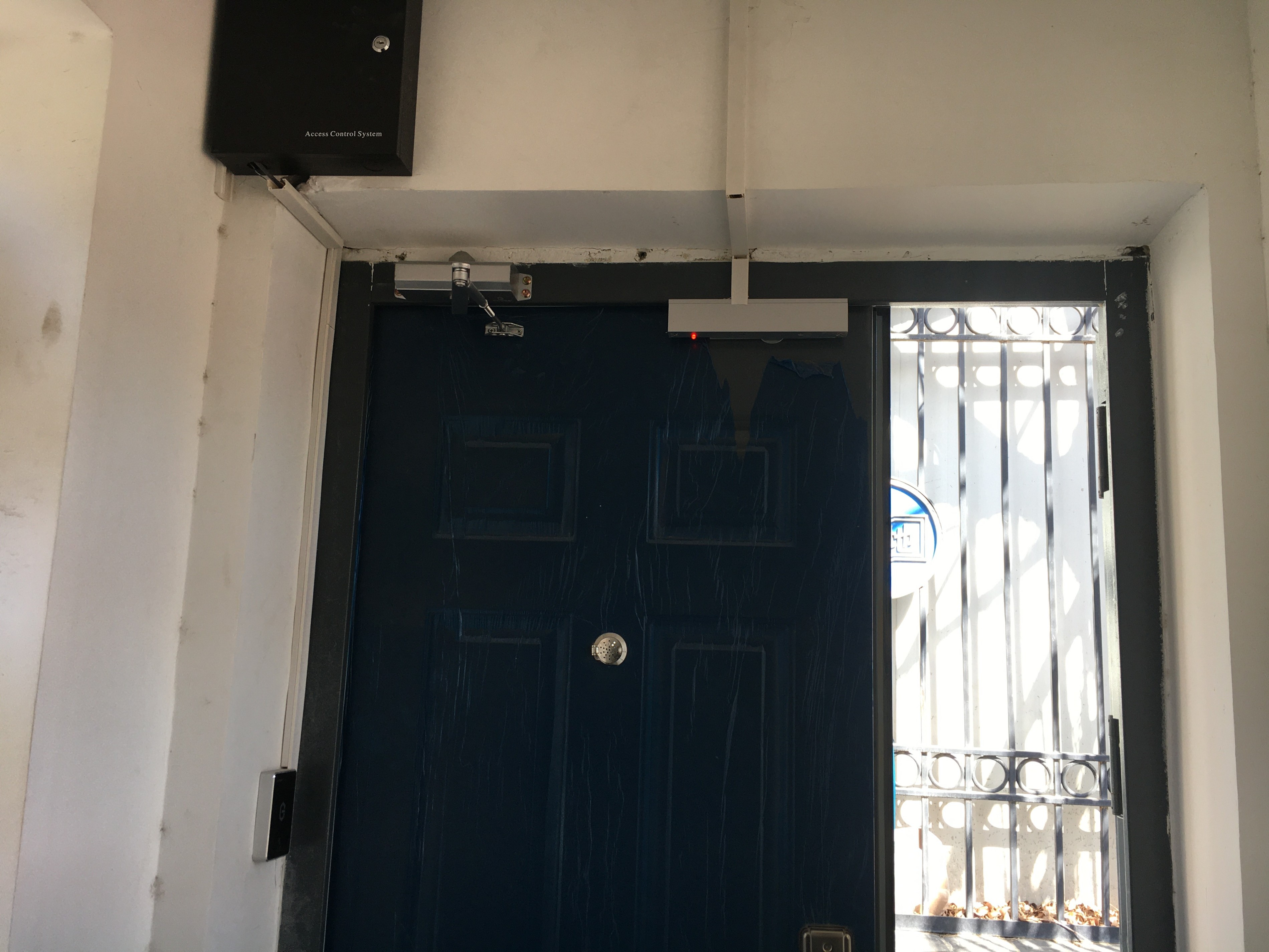 北京上地東里小區(qū)停車場防盜門門禁安裝工程